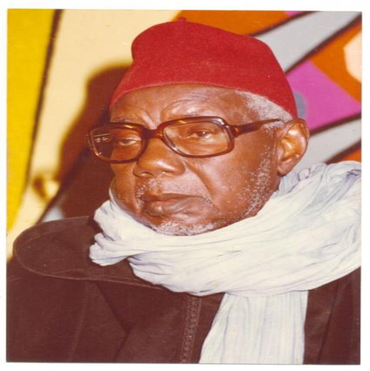 El Hadj Abdou Aziz Sy (1904-14 septembre 1997), appelé aussi Cheikh El Hadj Abdou Aziz Sy Dabakh, fut le troisième khalife de la confrérie musulmane soufie tidjane du Sénégal, de 1957 à 1997. Fils de El Hadj Malick Sy, pionnier du tidjanisme au Sénégal, et de Sokhna Safiyatou Niang, Abdou Aziz Sy est né en 1904 à Tivaouane.